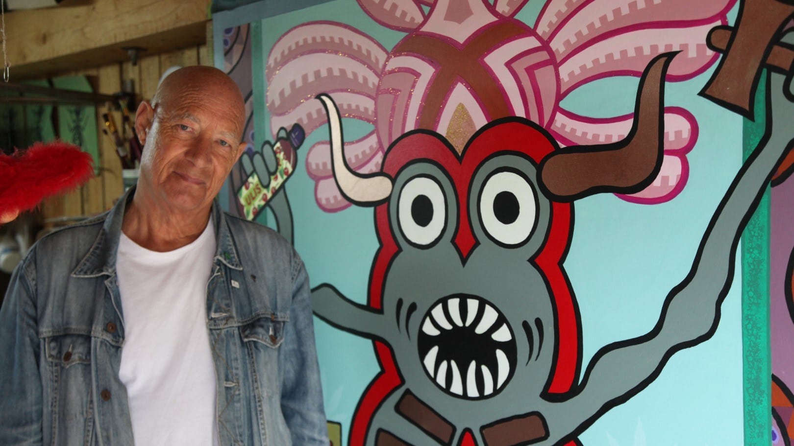 Kunstwerk mit bunter, grafischer Darstellung eines fantastischen Wesens bei Kultur- und Museumsverei.